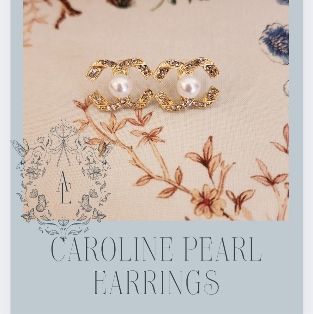 Caroline Pearl Gold Earrings